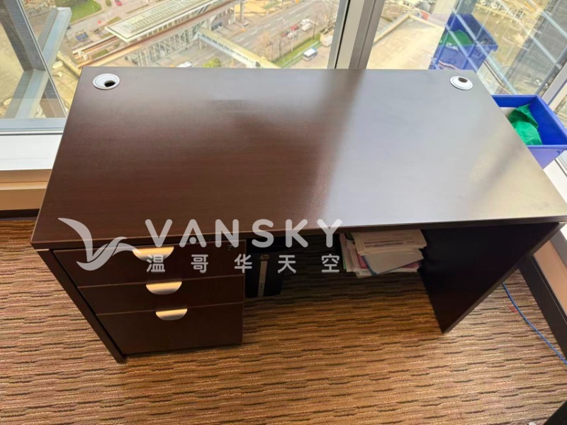 260223095247_desk 1.jpg